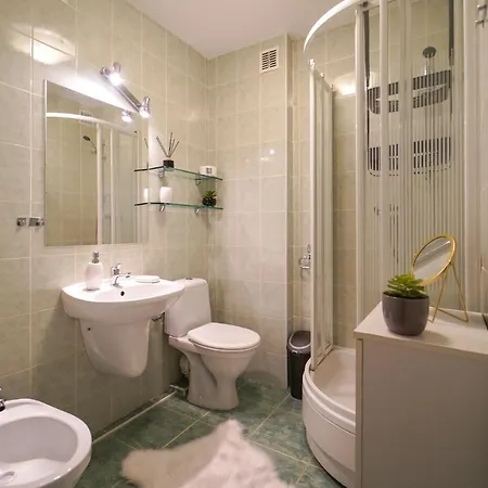 Apartmán Flatbook Zeromskiego Z Parkingiem - 600 M Od Plazy Krynica Morska